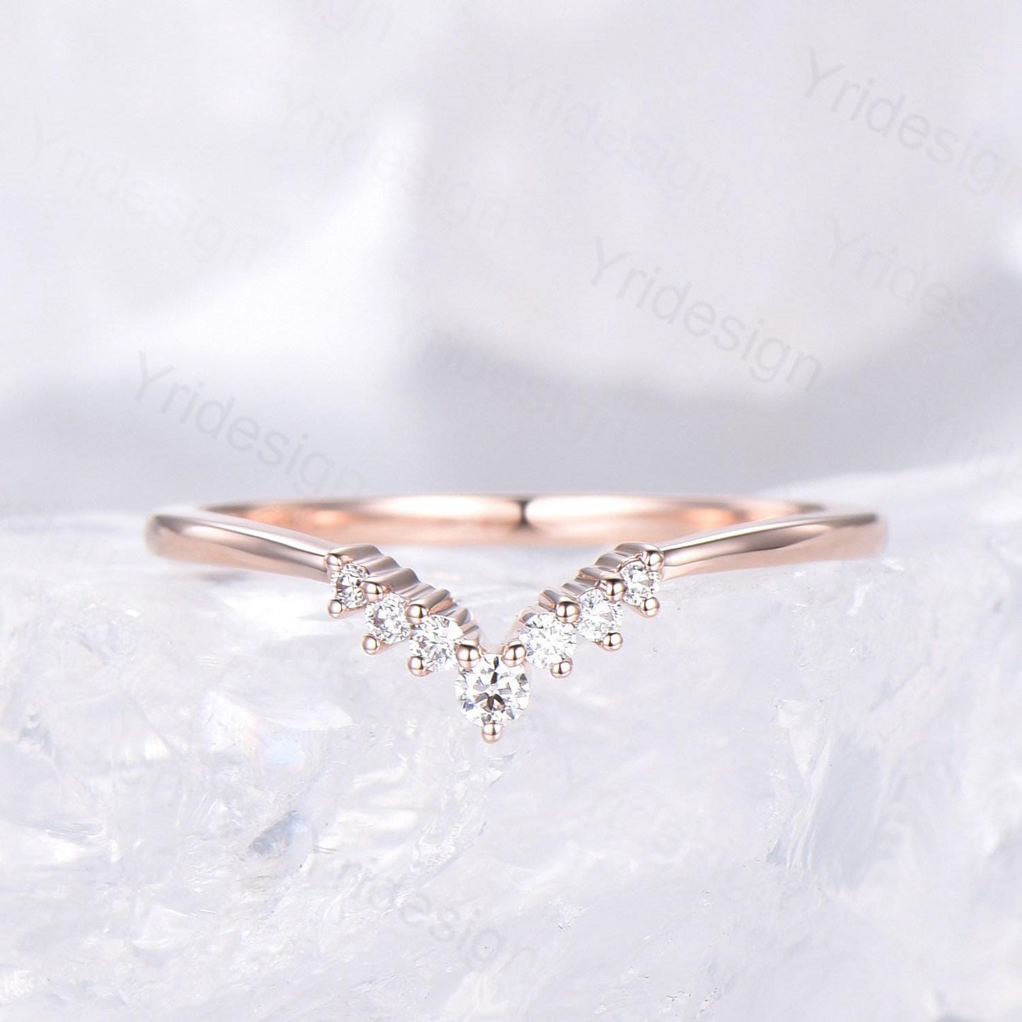 Curved moissanite wedding band women-penfine01