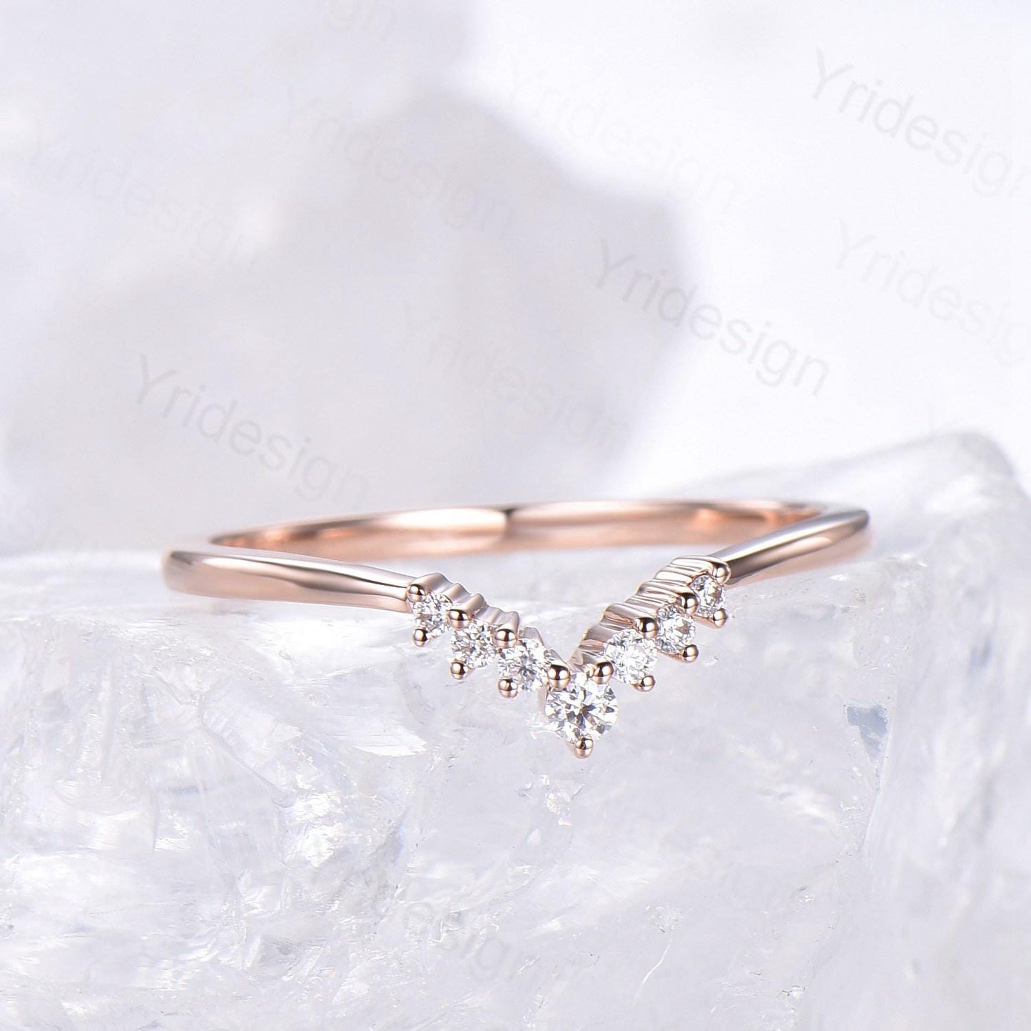 Curved moissanite wedding band women-penfine01