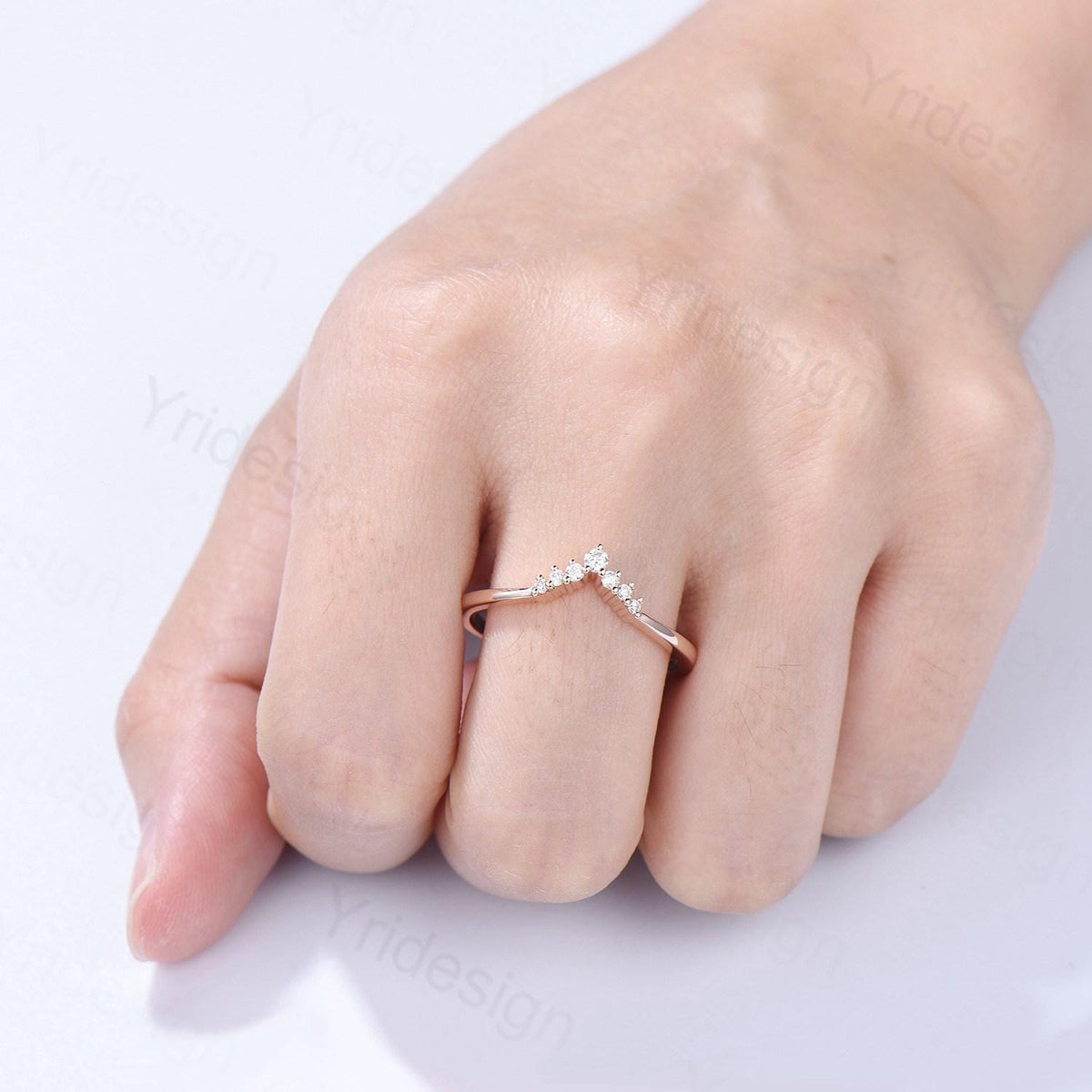 Curved moissanite wedding band women-penfine01