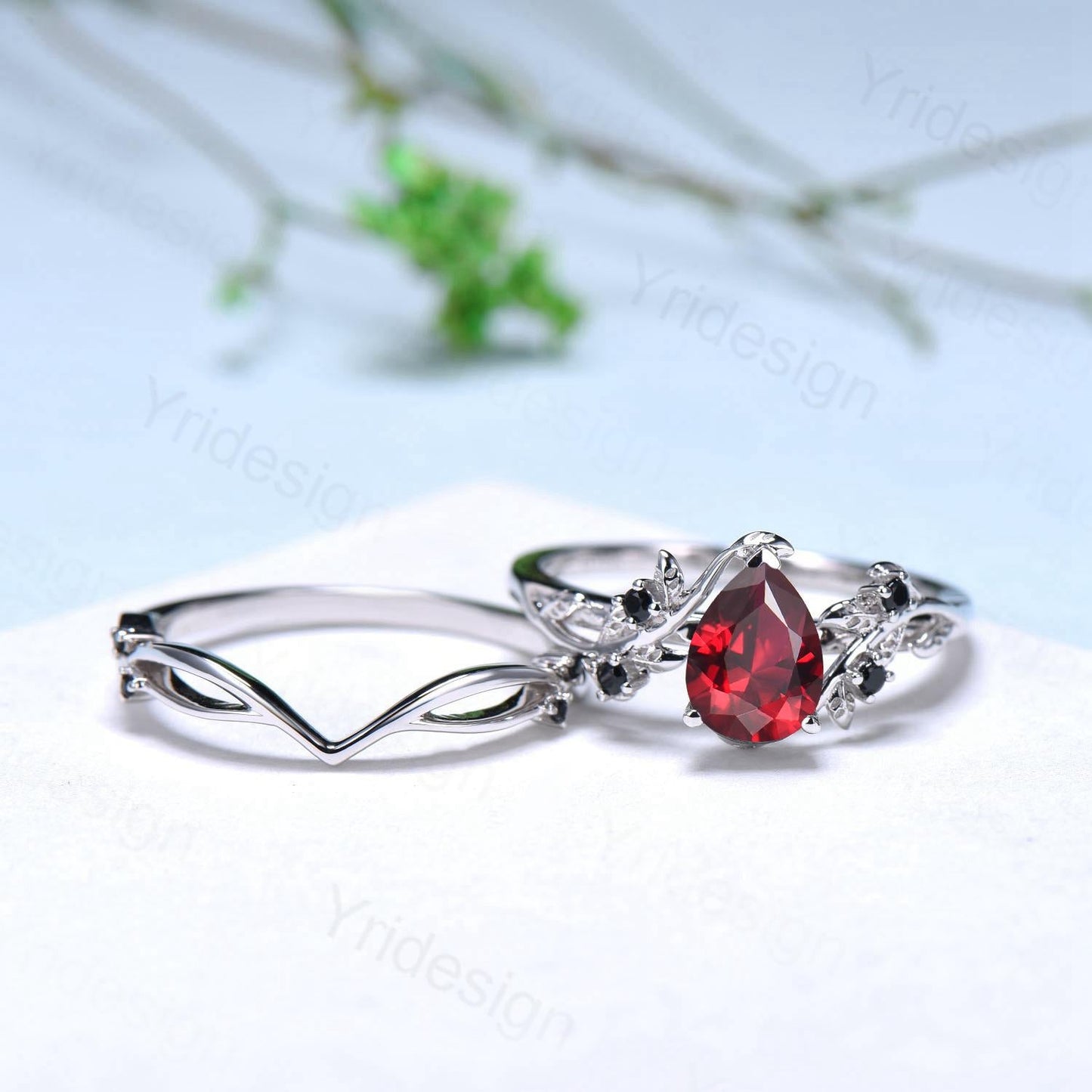 Pear shaped natural garnet ring set Nature inspired garnet engagement ring leaf vine black spinel band January birthstone bridal set women