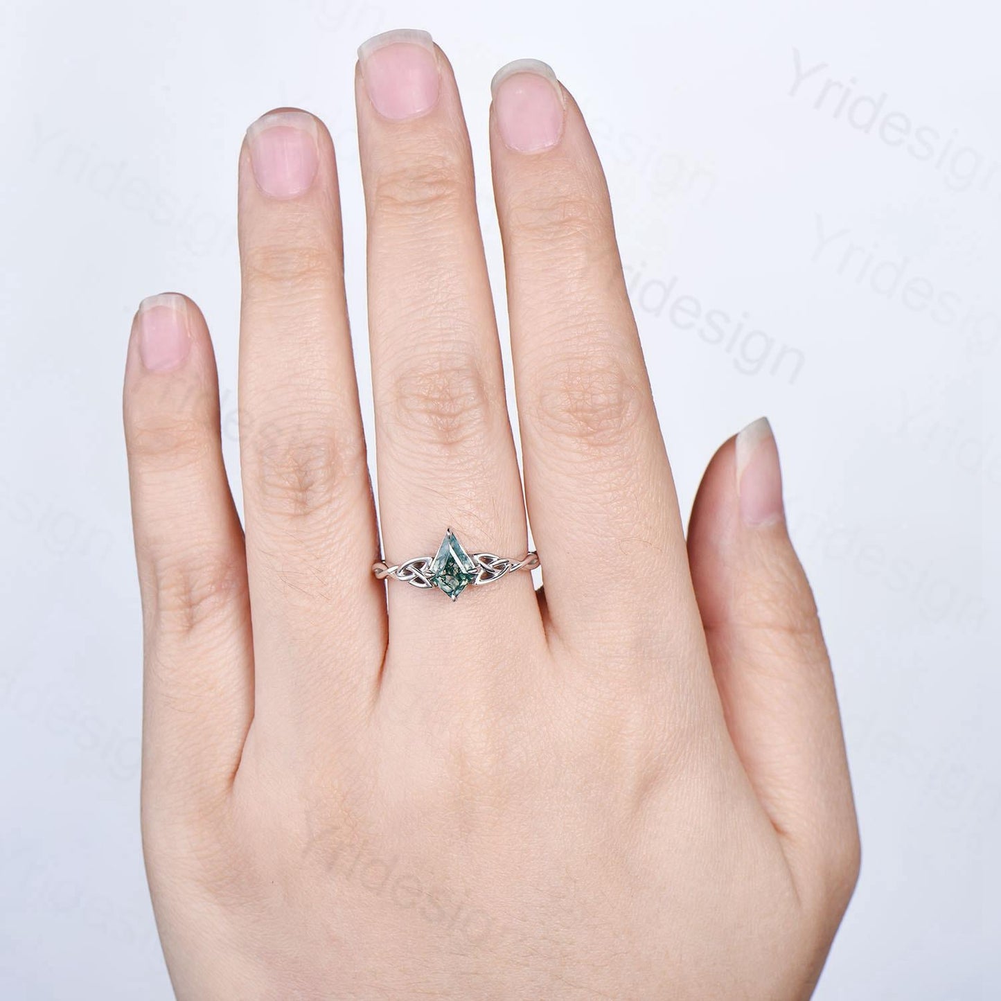 Norse Viking Kite Cut Moss Agate Ring Celtic Love Knot Green Agate Engagement Ring Vintage Unique Twisted Green Crystal Wedding Ring Women