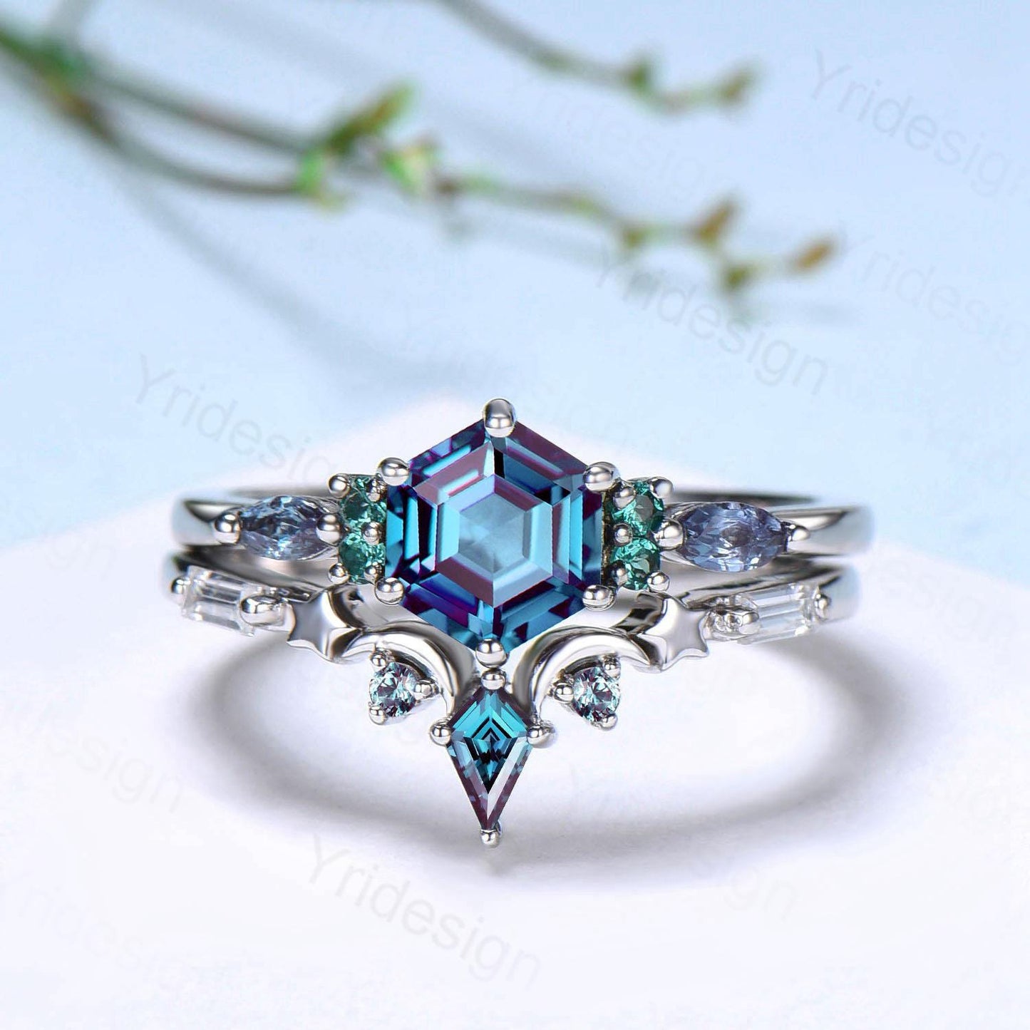 Vintage Style Alexandrite Engagement Ring Set, Promise Ring June Birthstone Gift For Her, Cluster Emerald Bridal Set, Moon Star Kite Band