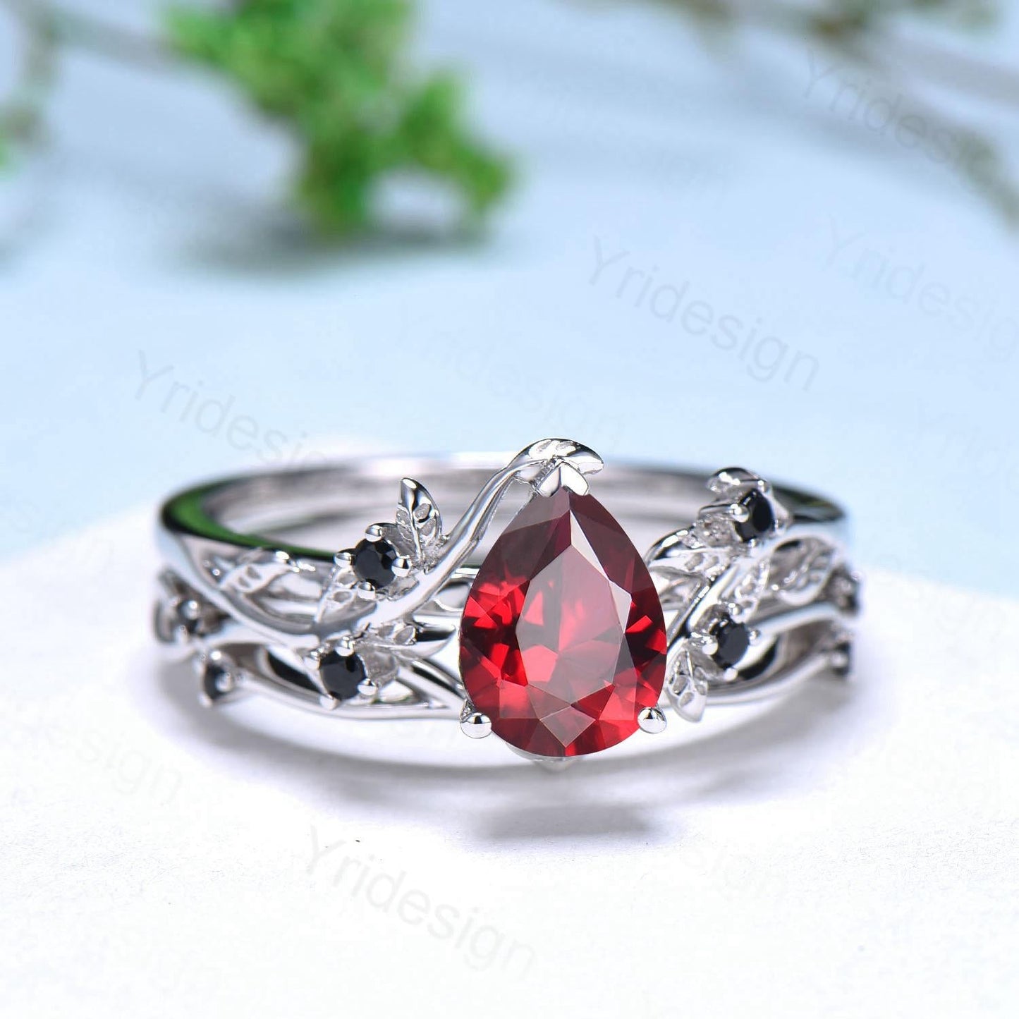 Pear shaped natural garnet ring set Nature inspired garnet engagement ring leaf vine black spinel band January birthstone bridal set women