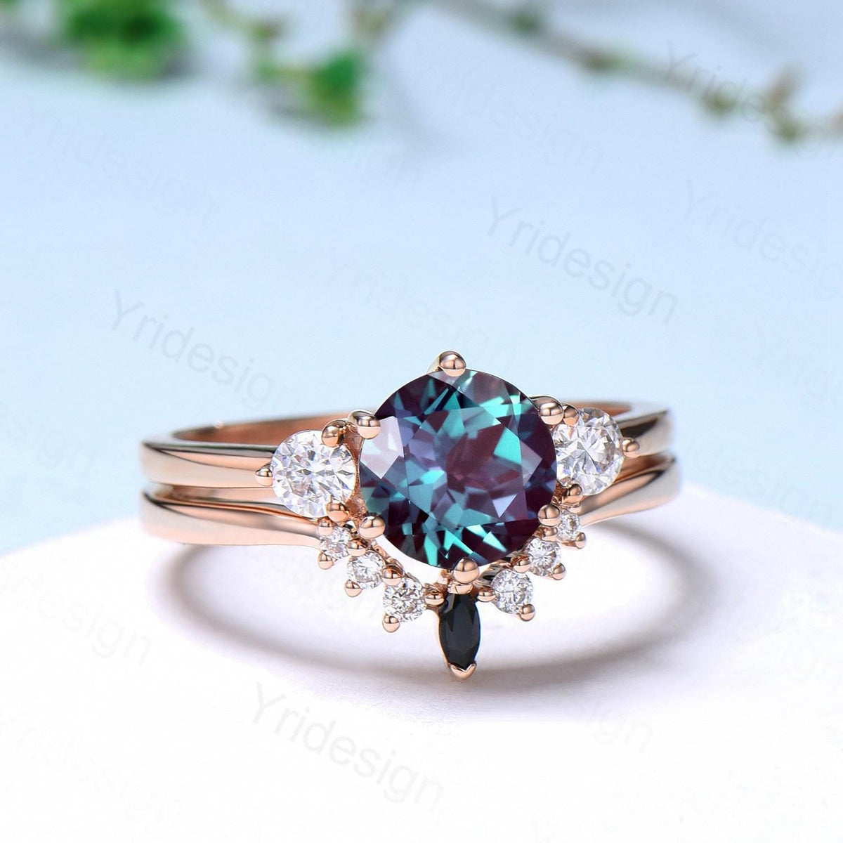 Retro Round Alexandrite Engagement Ring Alexandrite Moissanite Wedding Ring Set Three Stone Color Changing Art Deco Stacking Band Women Gift