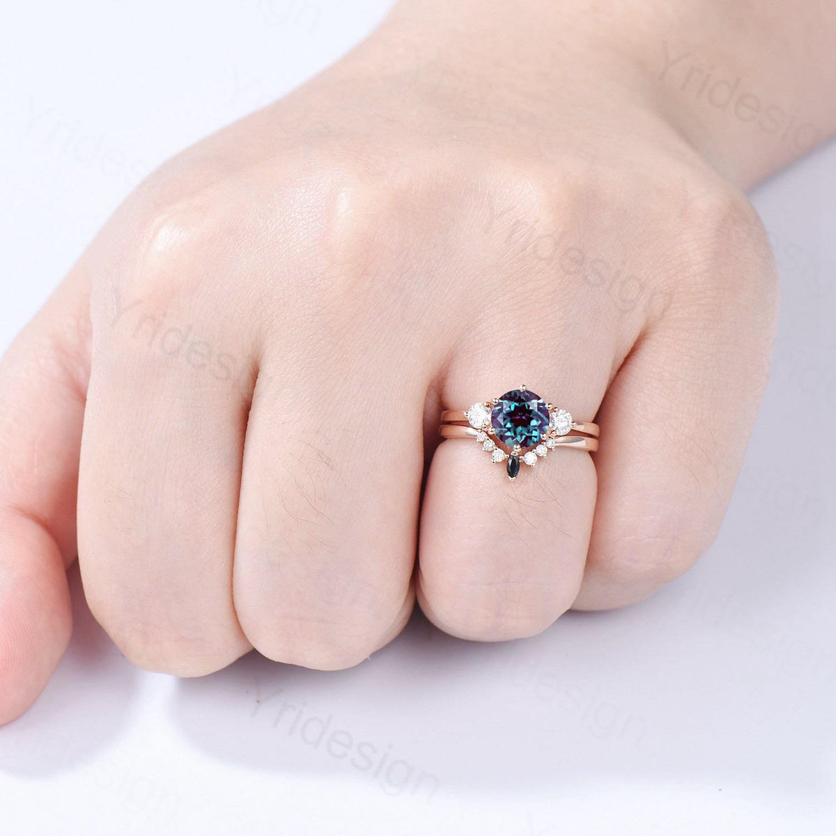 Retro Round Alexandrite Engagement Ring Alexandrite Moissanite Wedding Ring Set Three Stone Color Changing Art Deco Stacking Band Women Gift