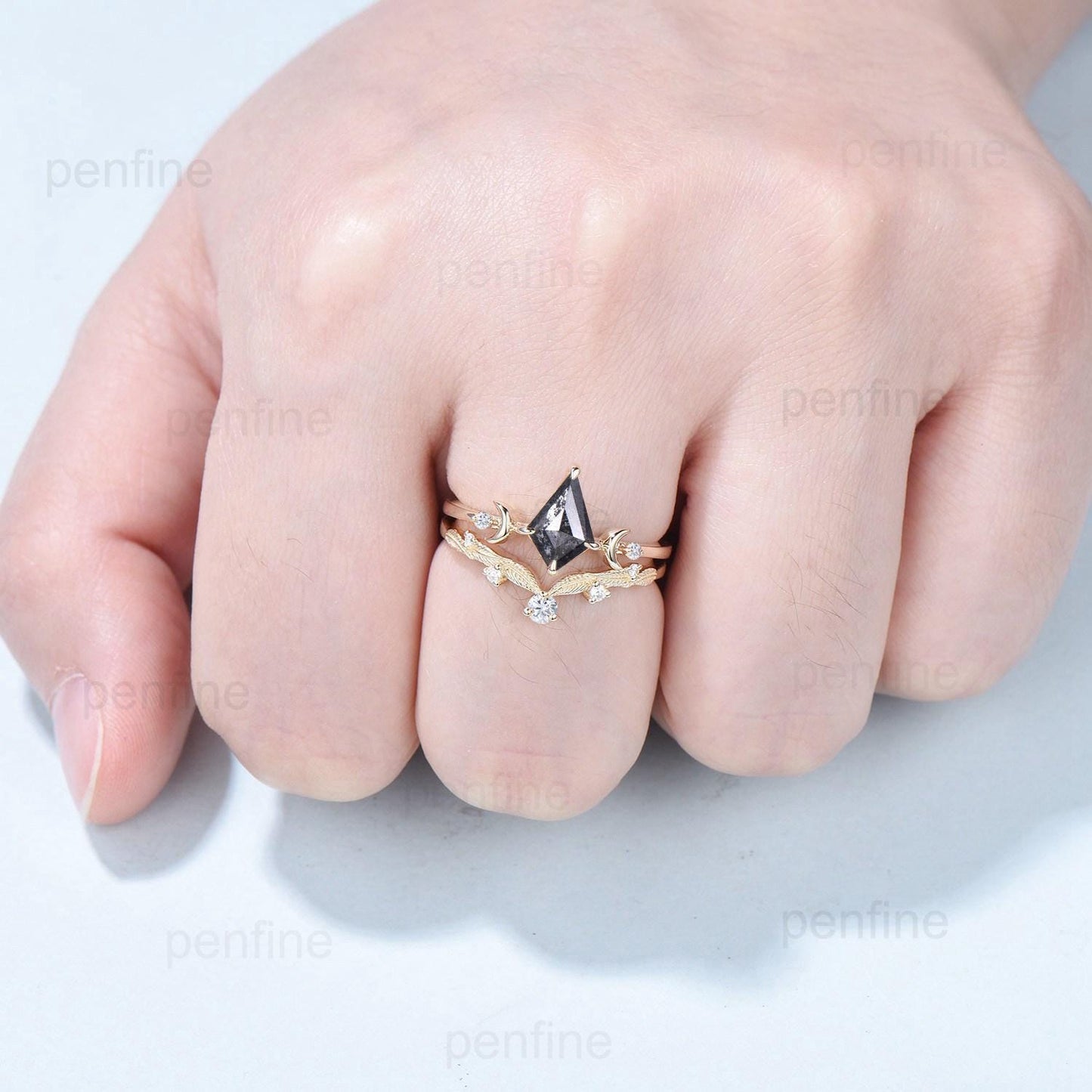 Vintage kite shaped salt and pepper diamond engagement ring set yellow gold Unique celestial moon wedding ring for women dainty promise ring