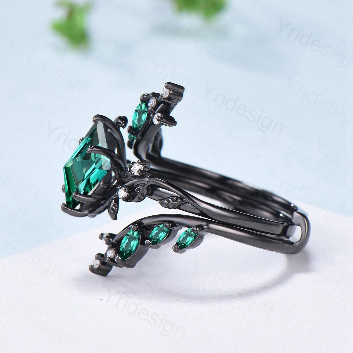 Unique gothic kite cut emerald engagement ring set black gold cluster engagement ring nature inspired marquise may birthstone wedding set