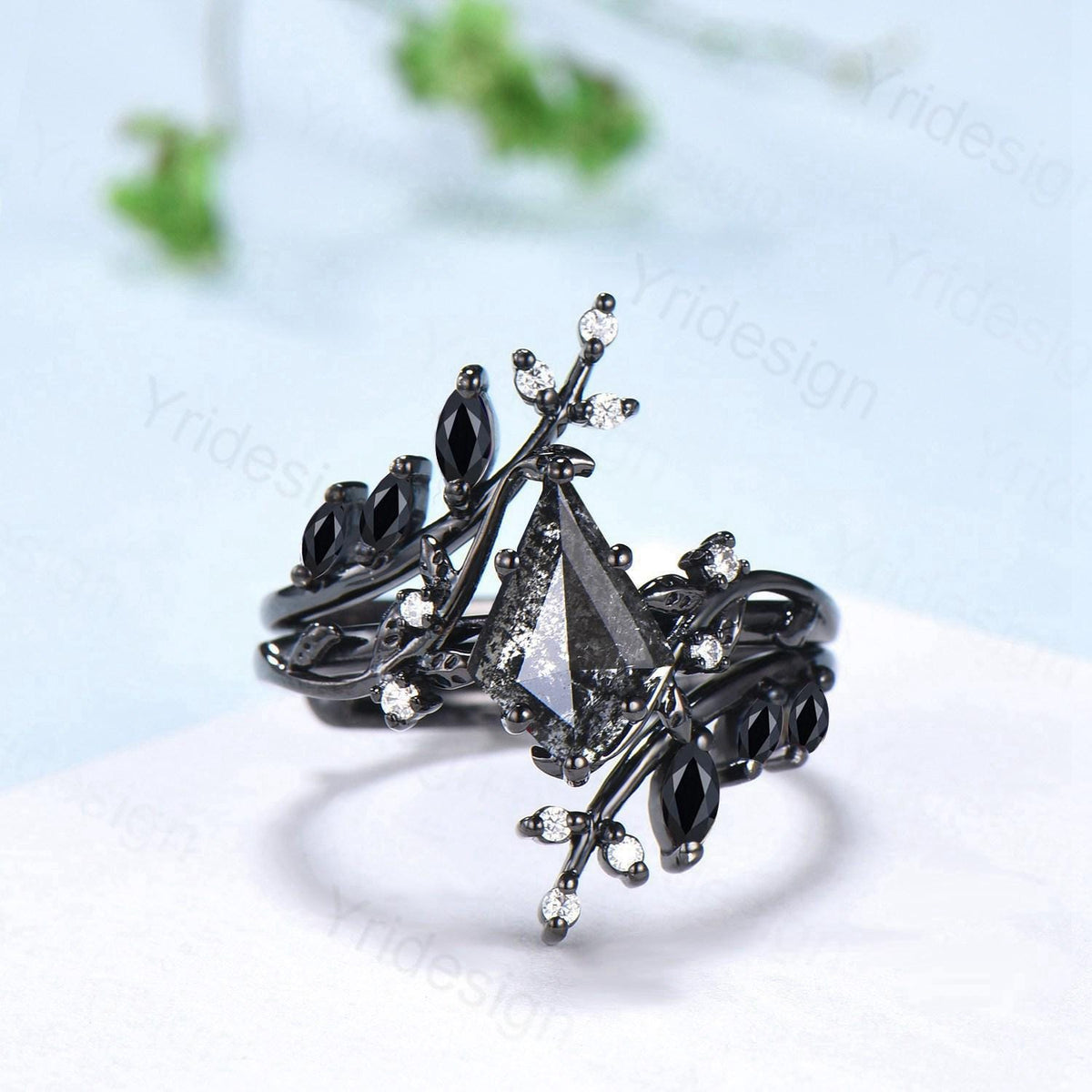 Unique gothic kite cut salt and pepper diamond engagement ring set black gold cluster engagement ring leaf nature inspired onyx wedding set