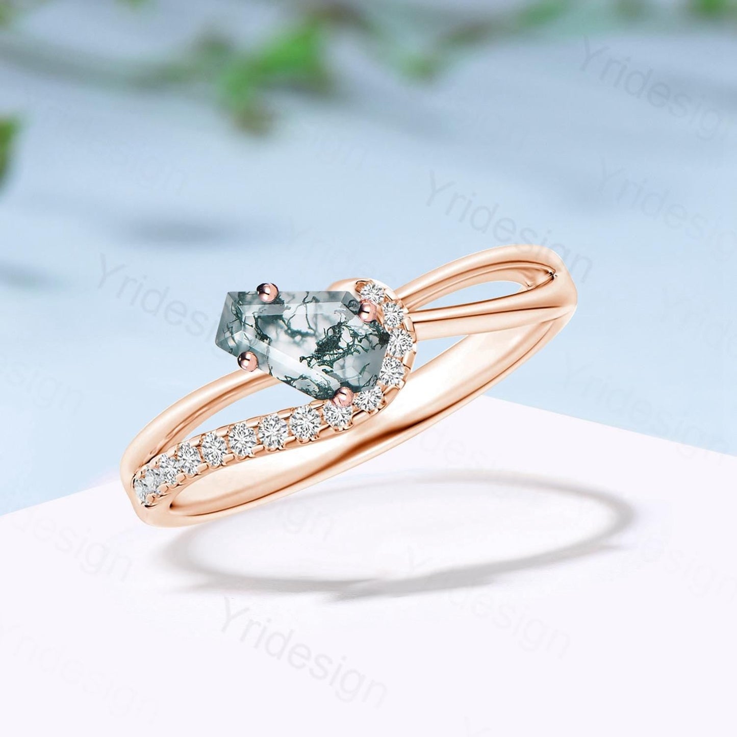 Unique green moss agate engagement ring cold-blooded coffin snake style green stone split shank wedding ring rose gold anniversary gifts