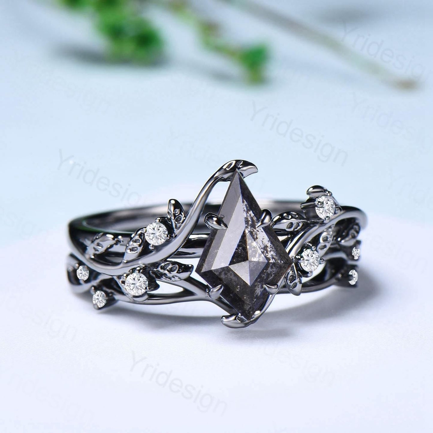 Elegant Kite cut salt pepper diamond engagement ring vintage pepper diamond bridal set unique leaf vine ring nature inspired wedding set