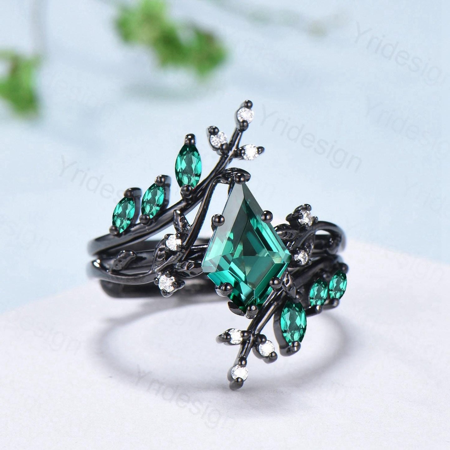 Unique gothic kite cut emerald engagement ring set black gold cluster engagement ring nature inspired marquise may birthstone wedding set