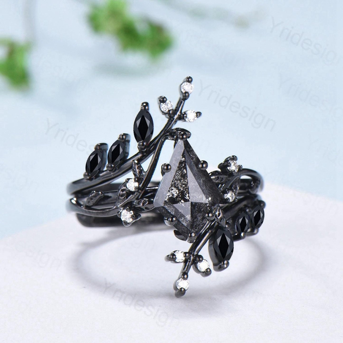 Unique gothic kite cut salt and pepper diamond engagement ring set black gold cluster engagement ring leaf nature inspired onyx wedding set