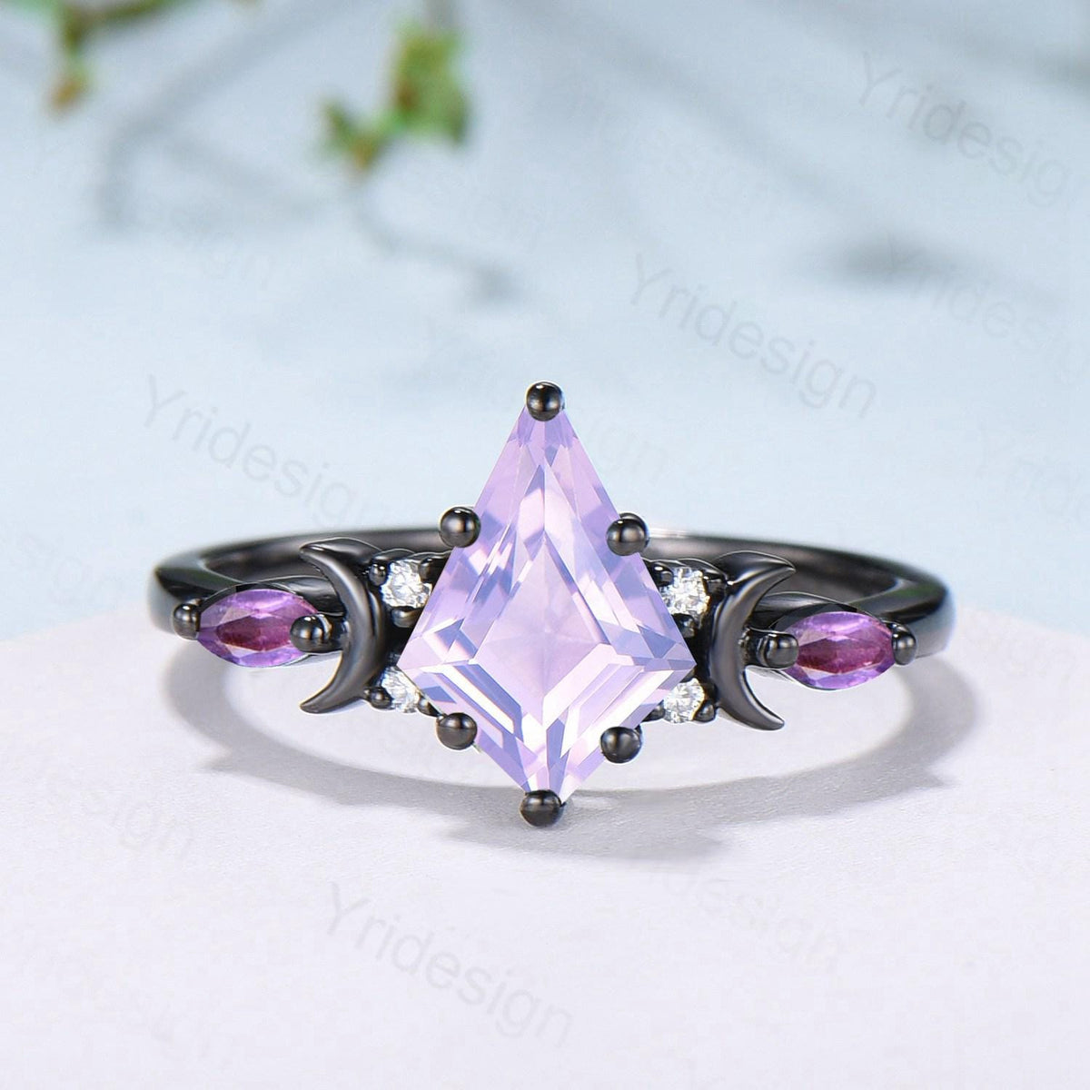 Unique Black gold kite cut lavender amethyst ring Unique crescent moon star purple engagement ring delicate amethyst 2pcs bridal wedding set
