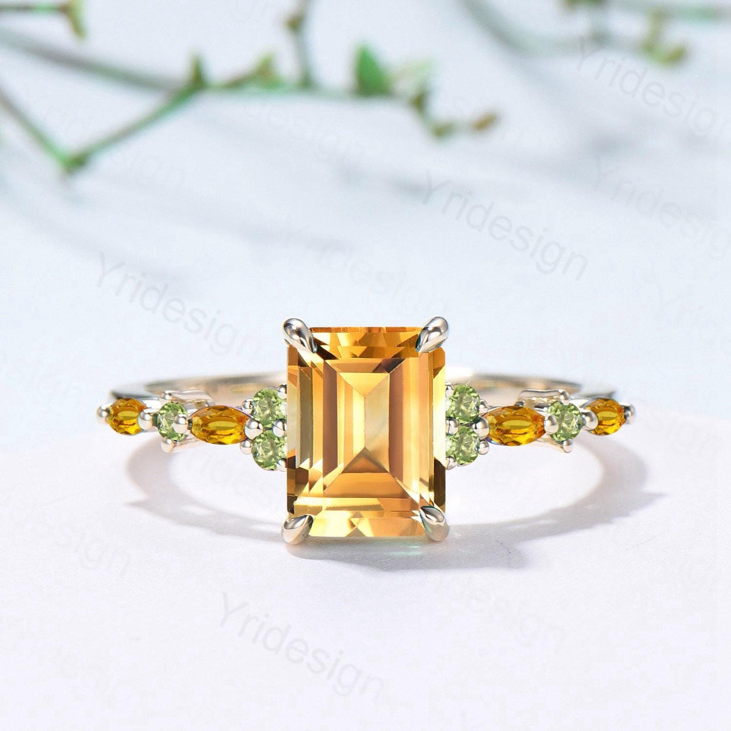 Vintage Emerald Cut Citrine Engagement Ring Cluster Peridot Wedding Ring Yellow Gold November Birthstone Elegant Anniversary Ring for Women