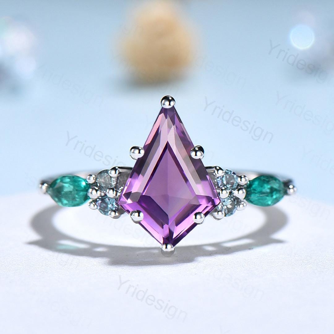 Vintage Lavender Amethyst Engagement Ring Cluster Alexandrite Emerald Wedding Ring Purple Sapphire Anniversary Ring Amethyst Promise Ring