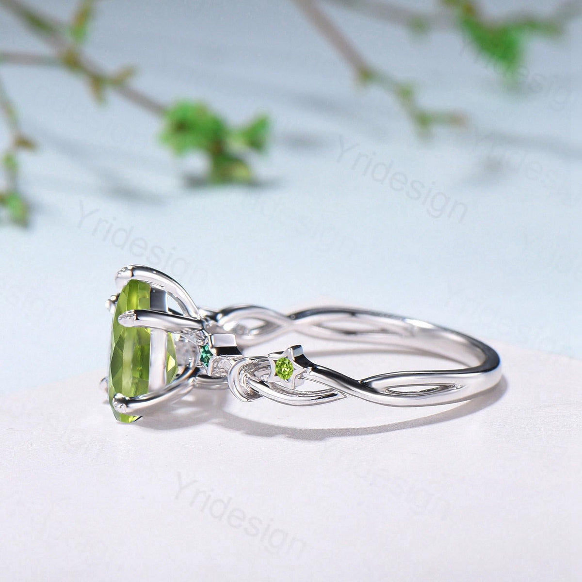 Vintage Peridot Engagement Ring Pear Shaped 14K White Gold Moon Star Emerald Wedding Ring August Birthstone Anniversary Promise Ring Gift