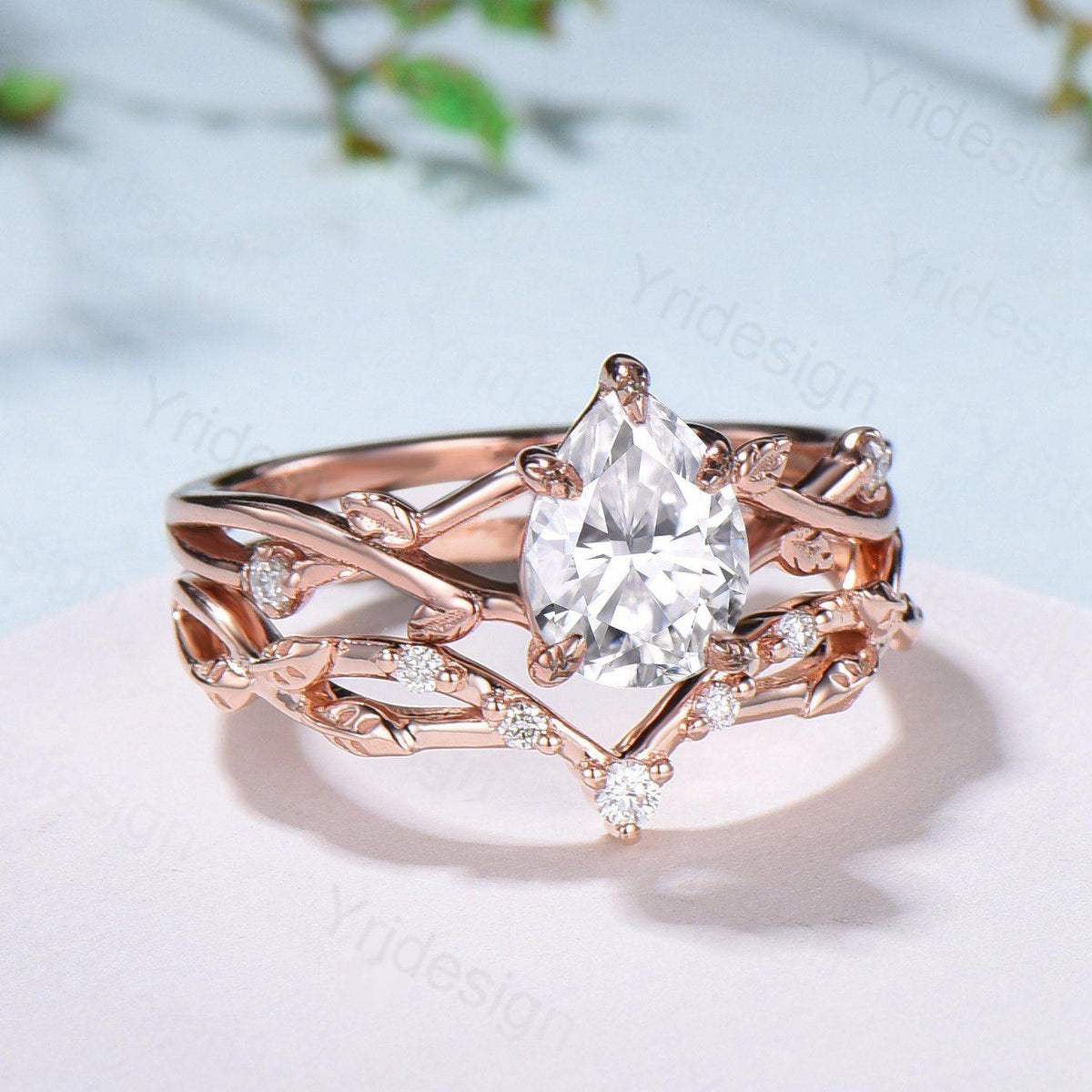Vintage Pear Shaped Diamond Engagement Ring Set Unique 18K Rose Gold Moissanite Wedding Ring Set Nature Inspired Leafy Vine Anniversary Ring