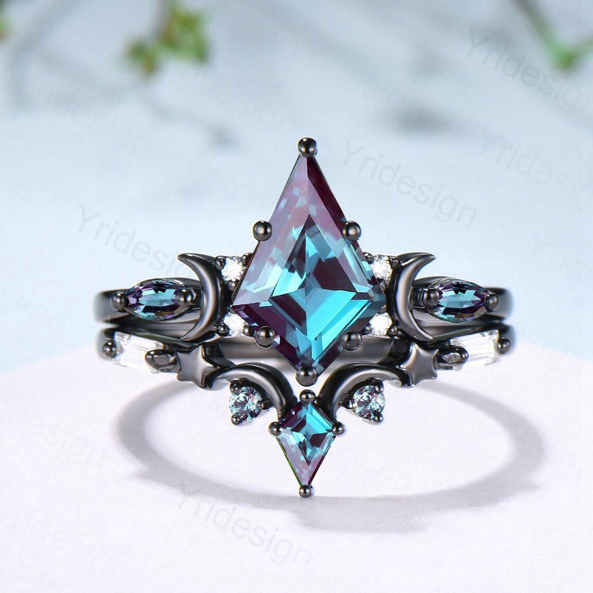 1CT Black gold kite cut alexandrite engagement ring set Crescent moon star bridal wedding set