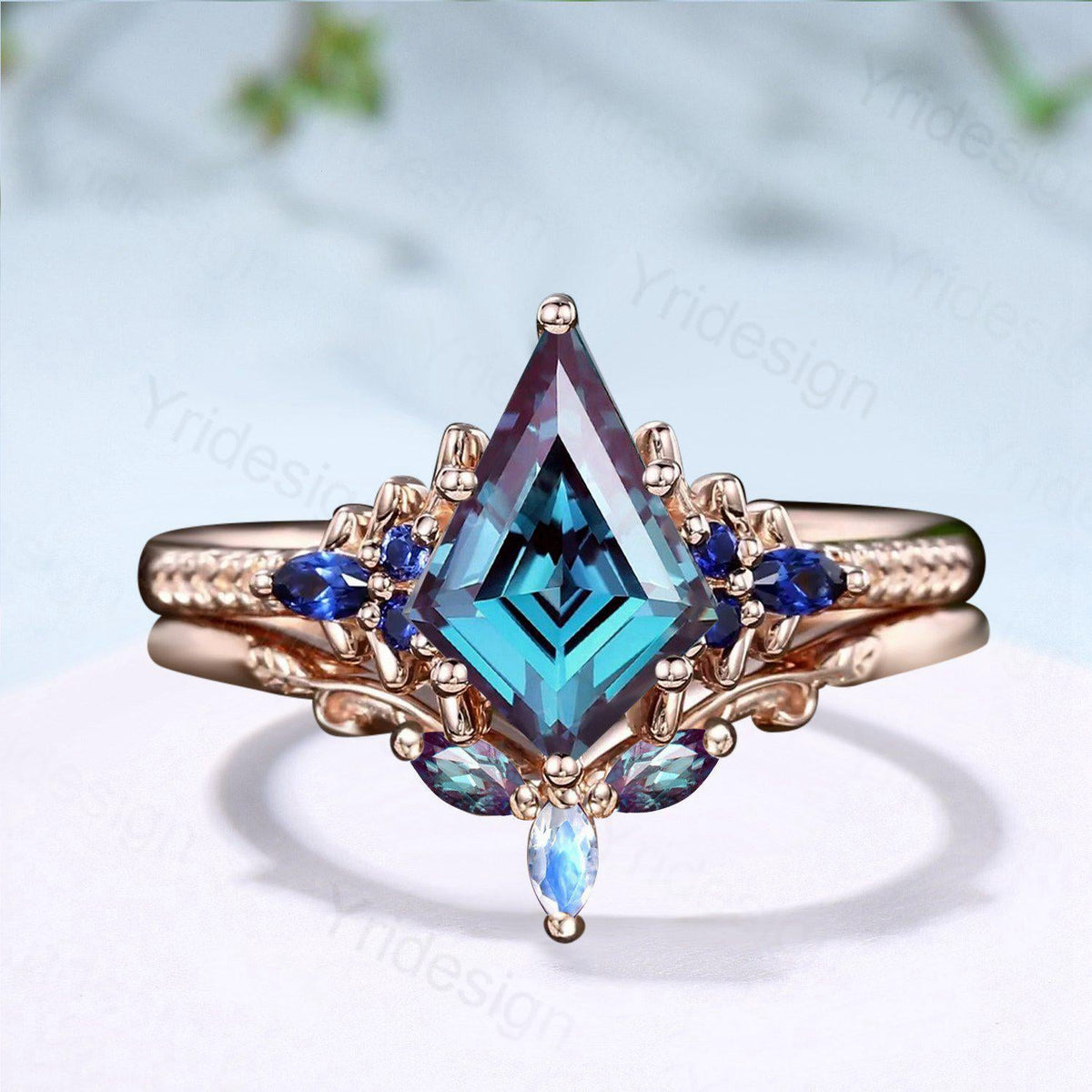 Unique Kite Cut Alexandrite Engagement Ring Set Sapphire Moonstone Wedding Set Vintage June Birthstone Stacking Band Bridal Set for Women