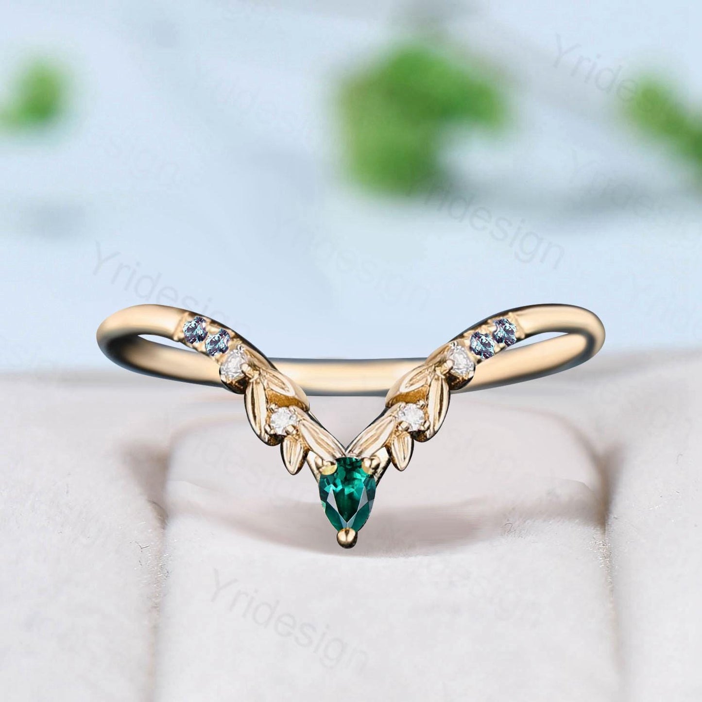 Curved Alexandrite Wedding Band Nature Inspired Pear Shaped Emerald Stackable Ring Women Leaf Vine Matching Band Anniversary Promise Gift