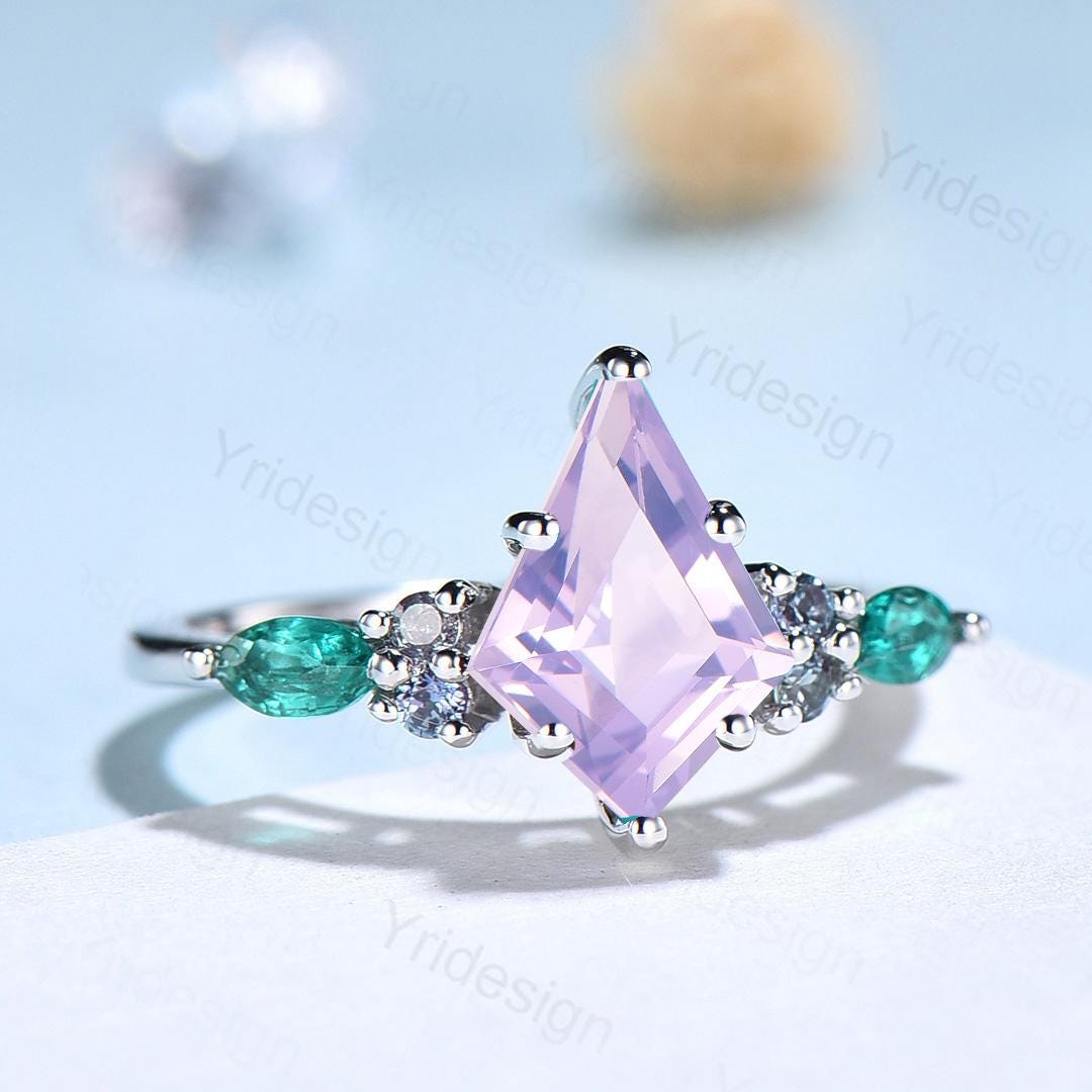 Vintage Lavender Amethyst Engagement Ring Cluster Alexandrite Emerald Wedding Ring Purple Sapphire Anniversary Ring Amethyst Promise Ring