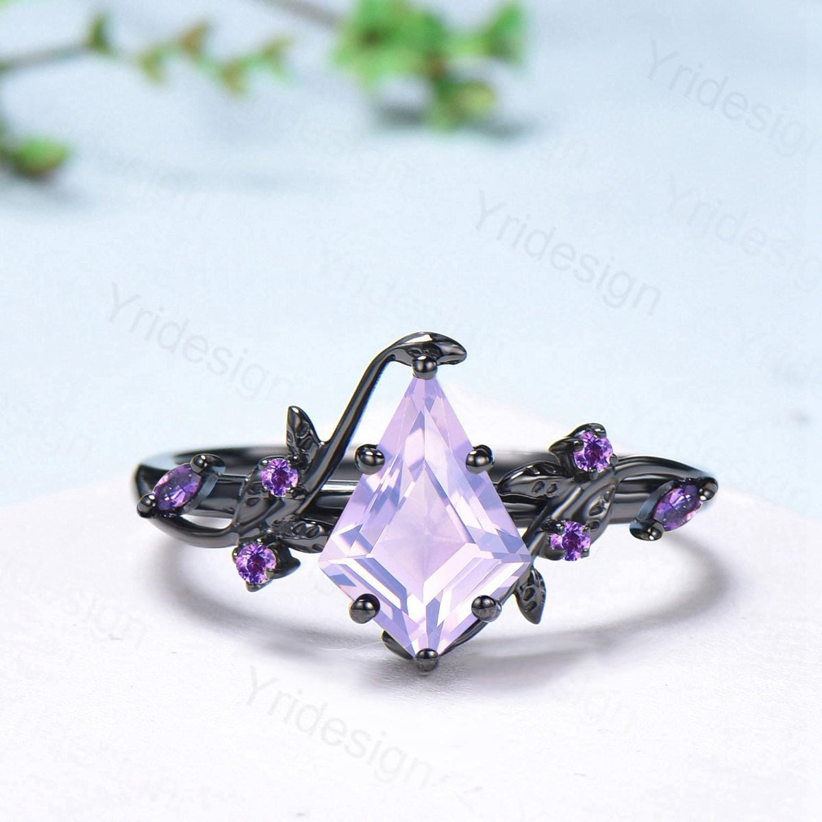 Unique Cage Leafy Lavender Amethyst Wedding Ring Set Nature Inspired Kite Cut Amethyst Engagement Ring Set Black Gold Knight 2Pcs Bridal Set