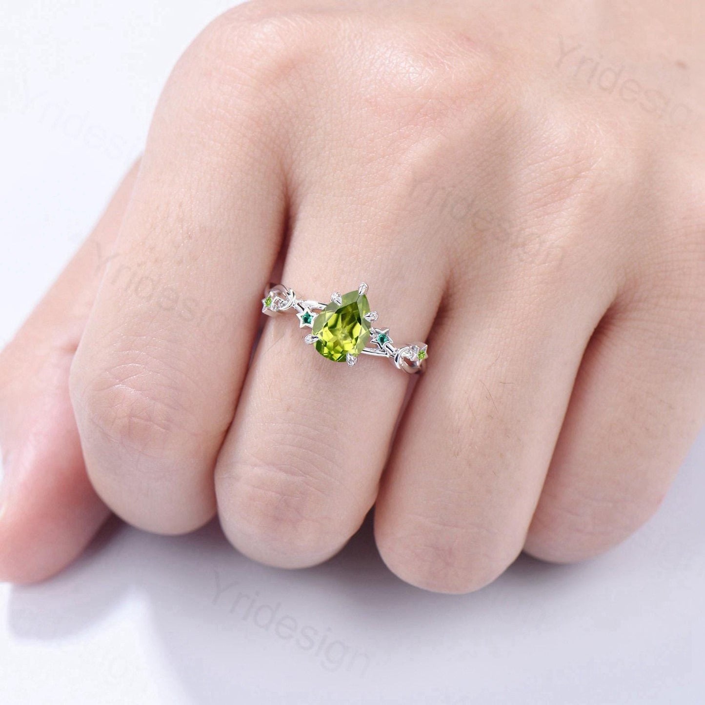 Vintage Peridot Engagement Ring Pear Shaped 14K White Gold Moon Star Emerald Wedding Ring August Birthstone Anniversary Promise Ring Gift