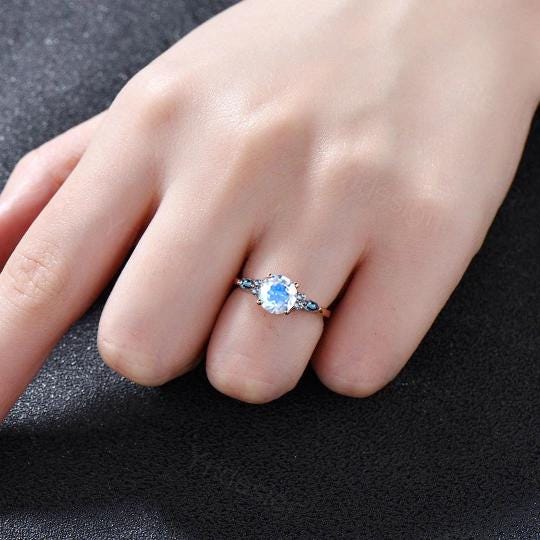 1ct Round Natural Moonstone Engagement Ring Color-Change Marquise Alexandrite Wedding Ring Women June Birthstone Anniversary Promise Gift