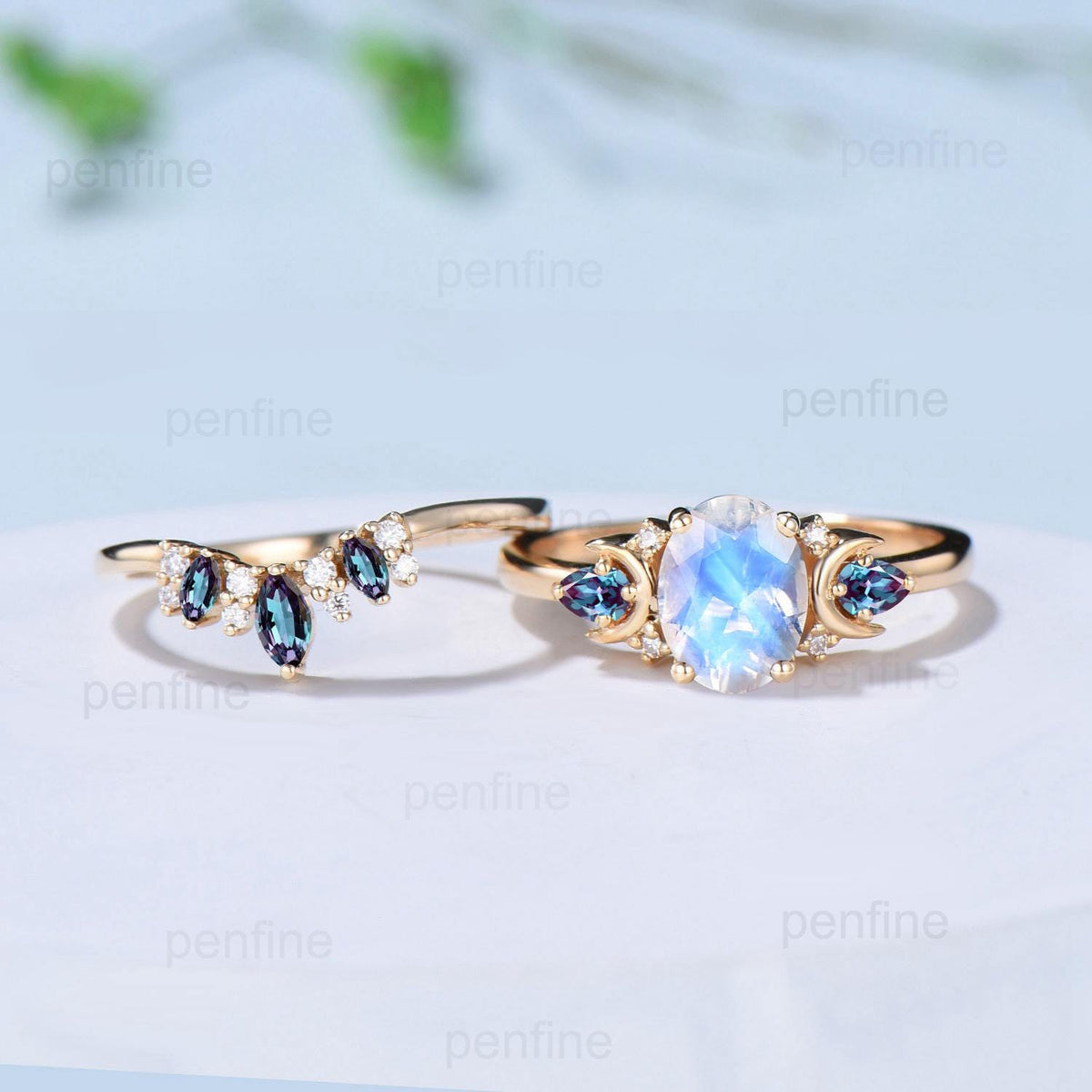 1.5ct Oval Natural Moonstone Engagement Ring Vintage 14K Yellow Gold Alexandrite Moon Wedding Ring June Birthstone Anniversary Promise Gifts