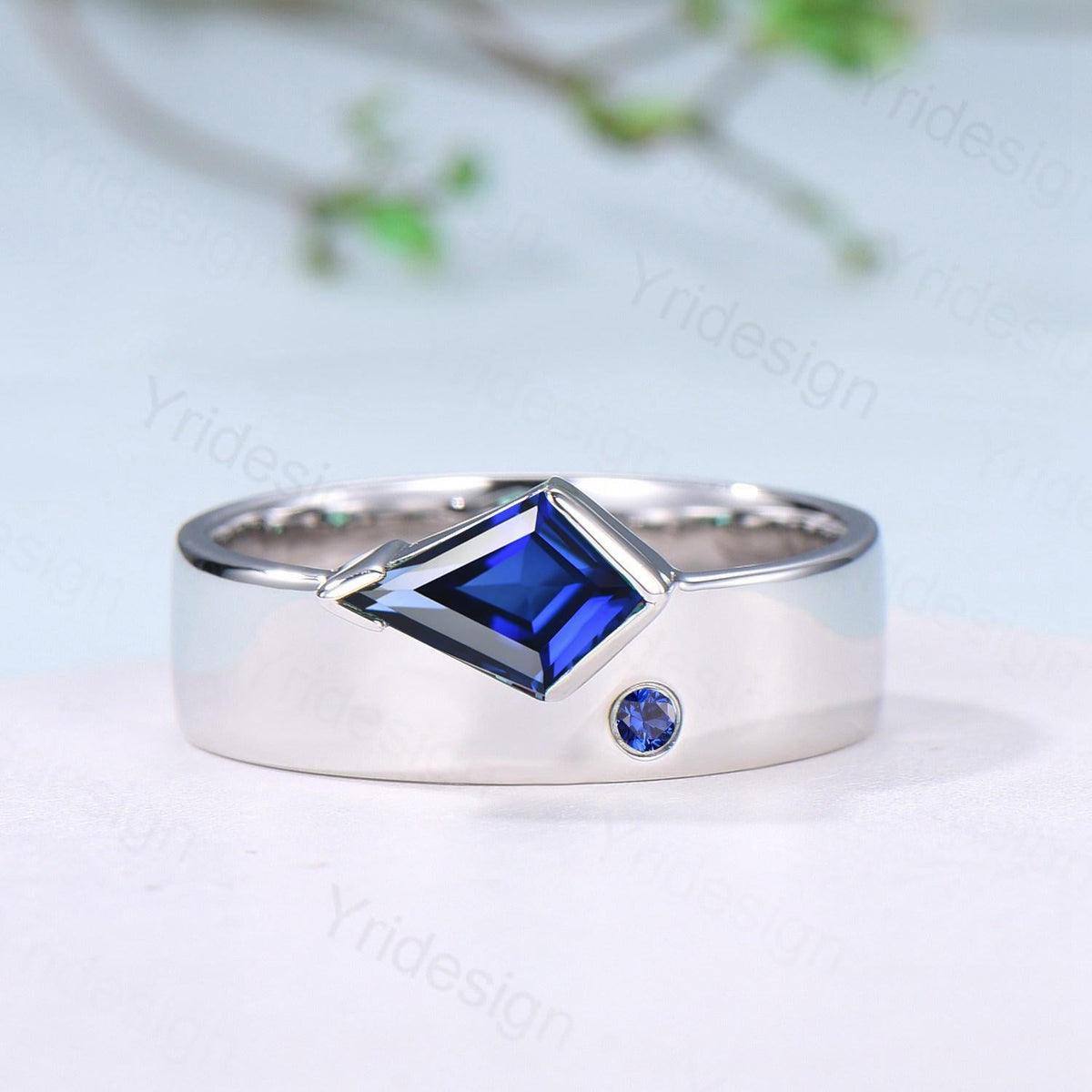 Kite Cut Blue Sapphire Men's Wedding Band, Retro Anniversary Ring