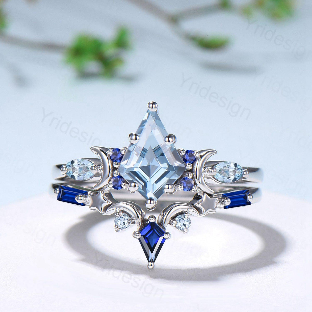 Vintage Aquamarine ring set Unique kite cut aquamarine moon star engagement ring set Elegant March birthstone sapphire wedding set for women