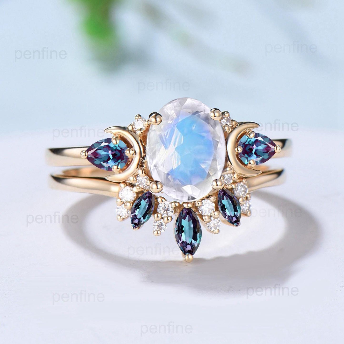 1.5ct Oval Natural Moonstone Engagement Ring Vintage 14K Yellow Gold Alexandrite Moon Wedding Ring June Birthstone Anniversary Promise Gifts