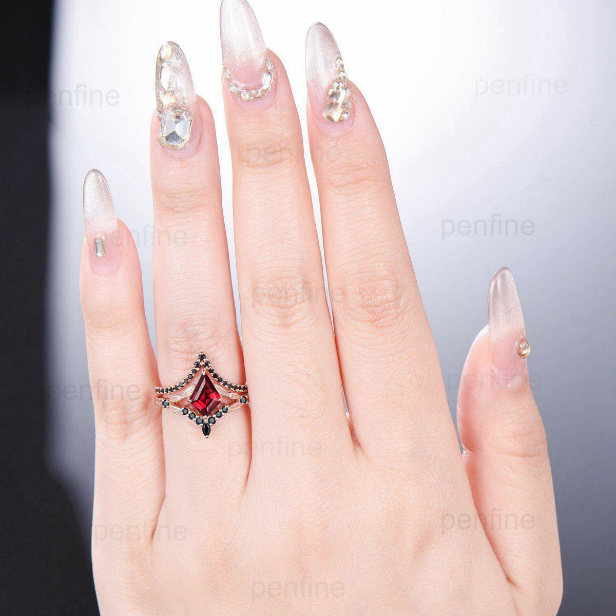 Vintage natural garnet ring set kite cut unique red garnet split shank engagement ring cluster black spinel bridal wedding ring leaf jewelry