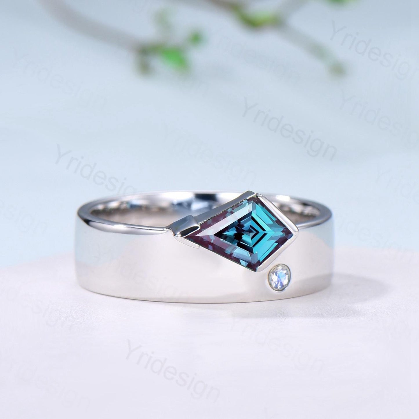 One Of a Kind Alexandrite Wedding Band Men Unique Kite Cut Alexandrite Moonstone Men's Wedding Ring 6mm Stacking Anniversary Matching Band