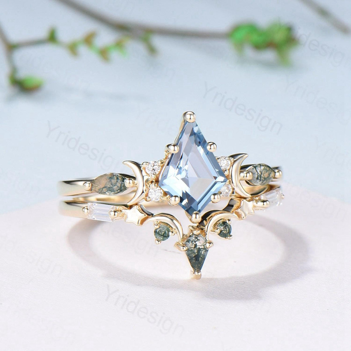 Vintage Kite Cut Natural Aquamarine Engagement Ring Set Yellow Gold Moon Star Cluster Moss Agate Wedding Ring Elegant March Birthstone Ring