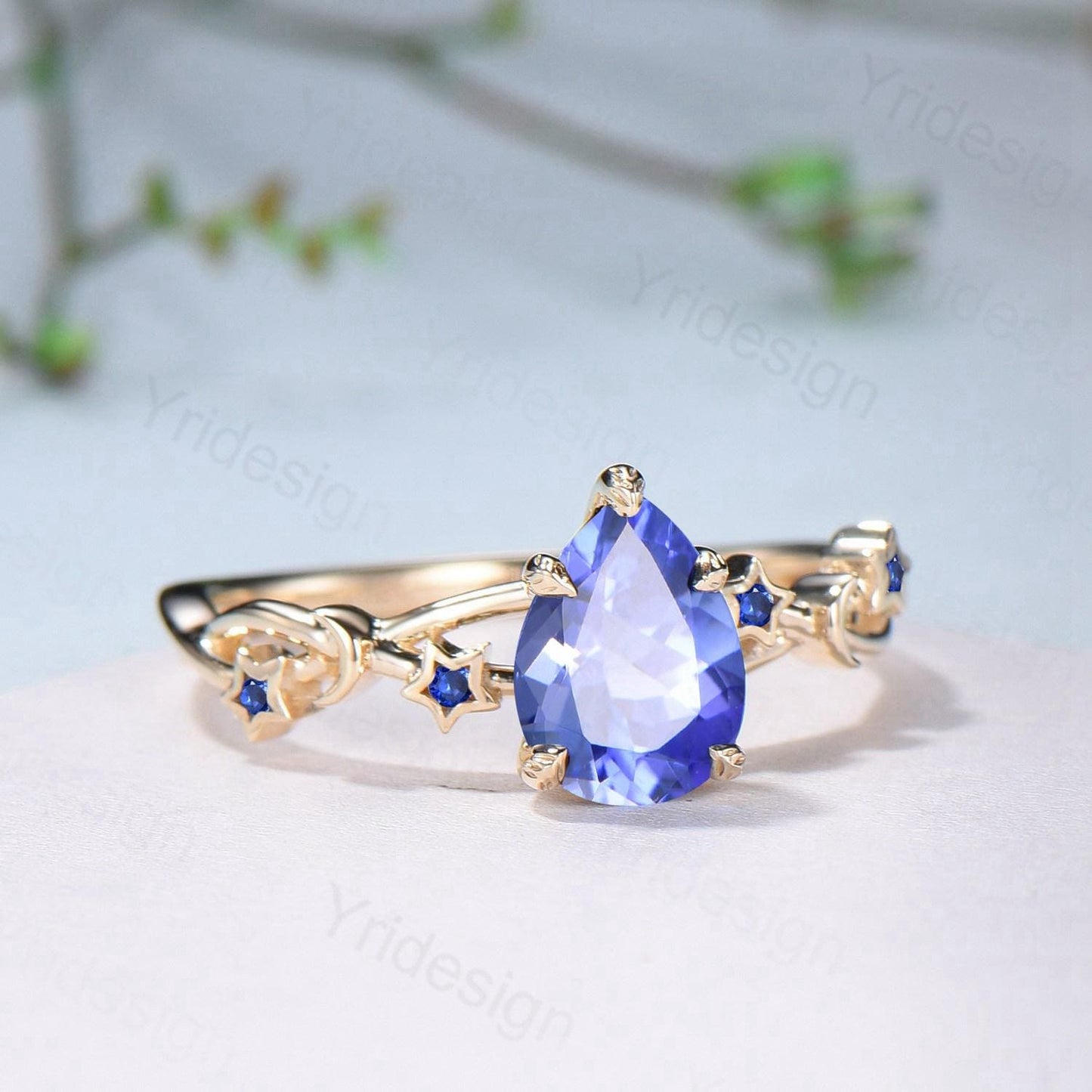 Vintage Natural Tanzanite Engagement Ring Pear Shaped Yellow Gold Moon Star Wedding Ring Blue Sapphire Anniversary Promise Ring For Women