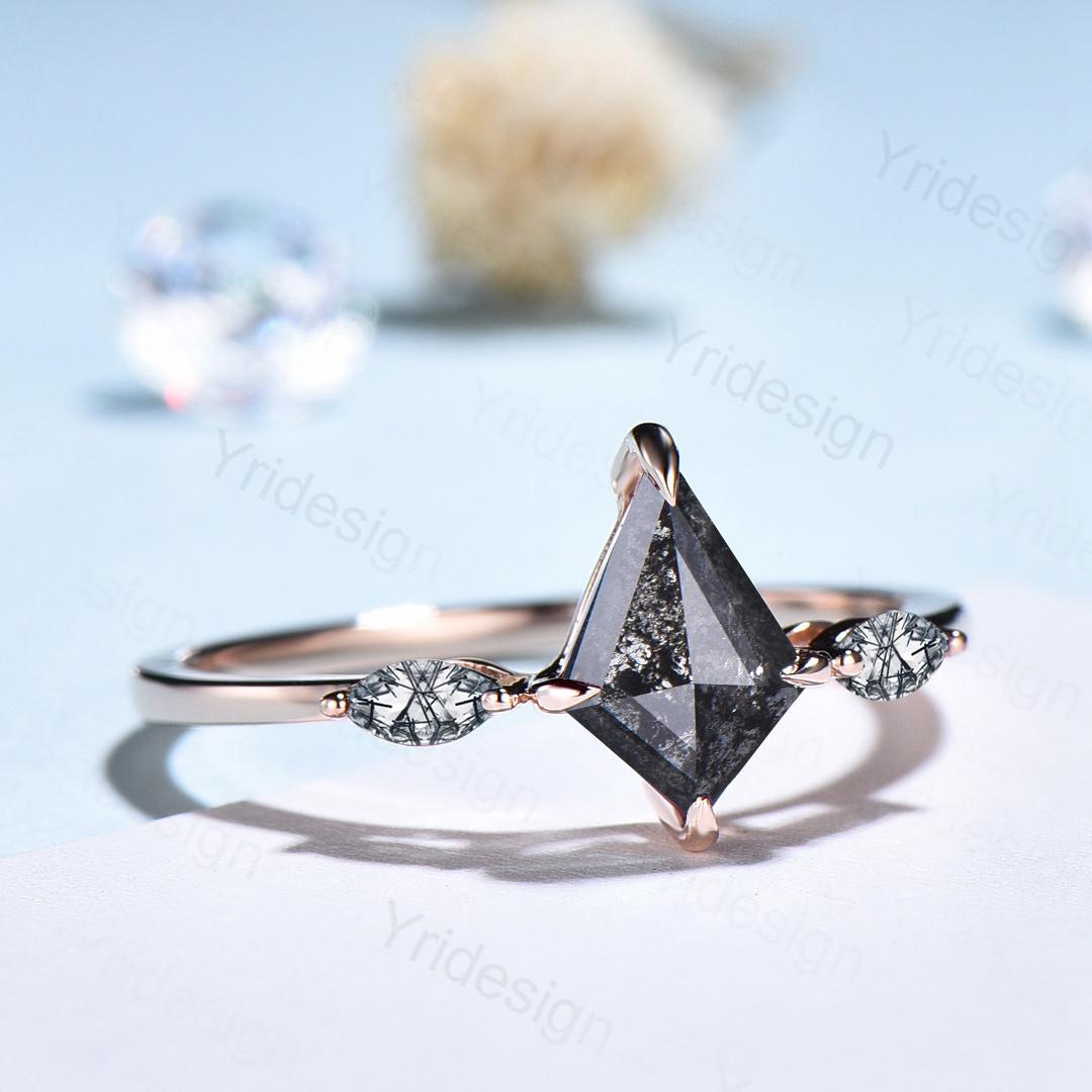 Simple Kite Cut Salt And Pepper Diamond Ring Minimalist Pepper Black Diamond Engagement Ring Vintage Rose Gold Rutilated Quartz Promise Ring