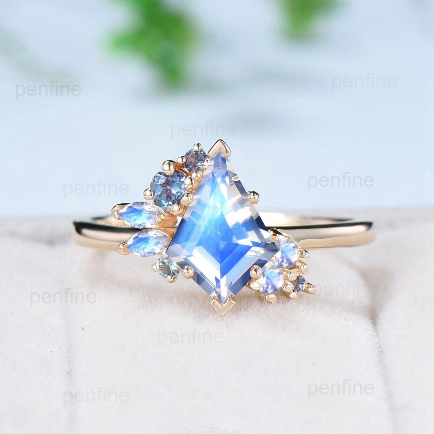 Vintage Kite Cut Moonstone Alexandrite Engagement Ring Set 14K Yellow Gold Unique June Birthstone Opal Wedding Set Cluster Bridal Set