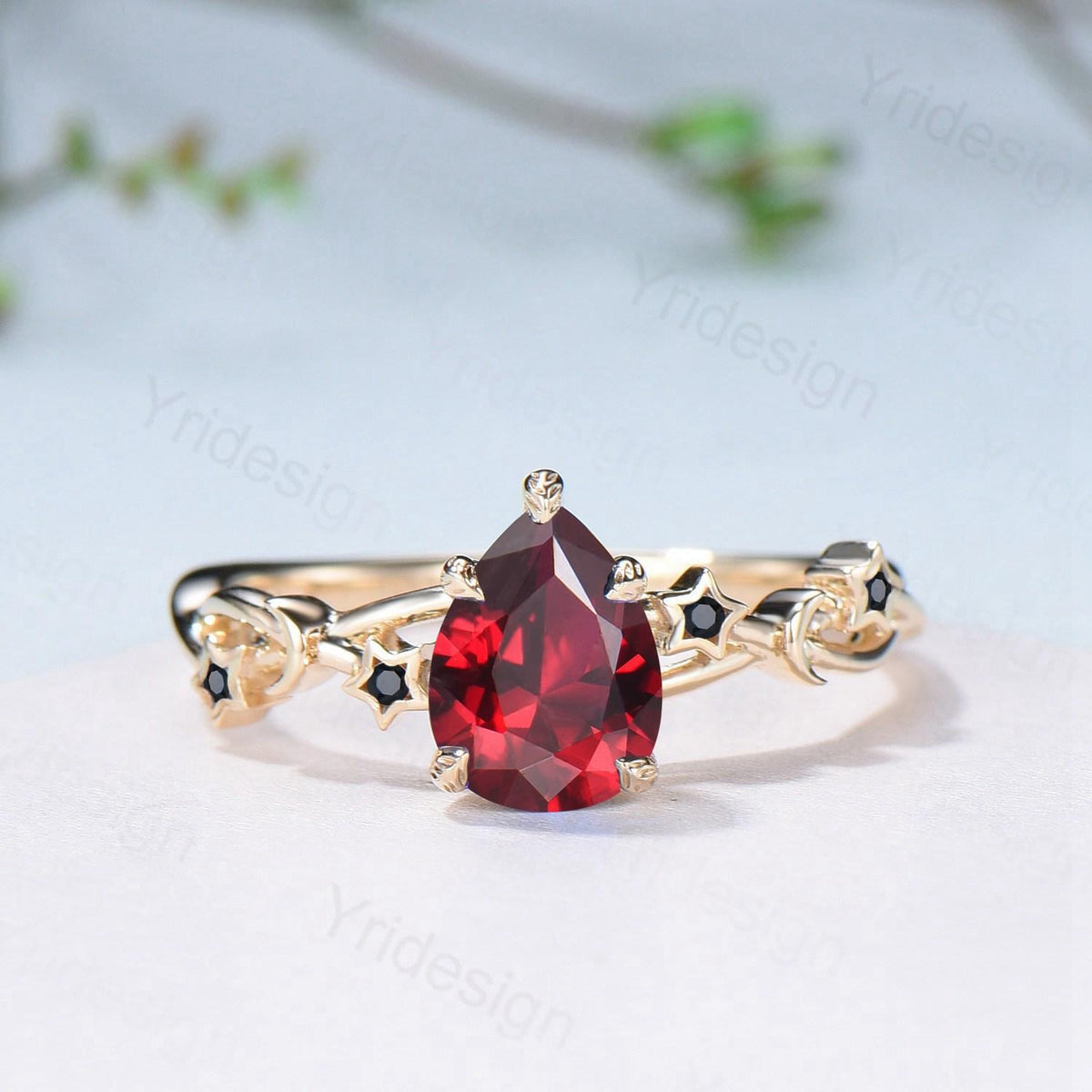 Vintage Pear Shaped Natural Garnet Engagement Ring Yellow Gold Moon Star Spinel Wedding Ring Jan Birthstone September Promise Ring For Women