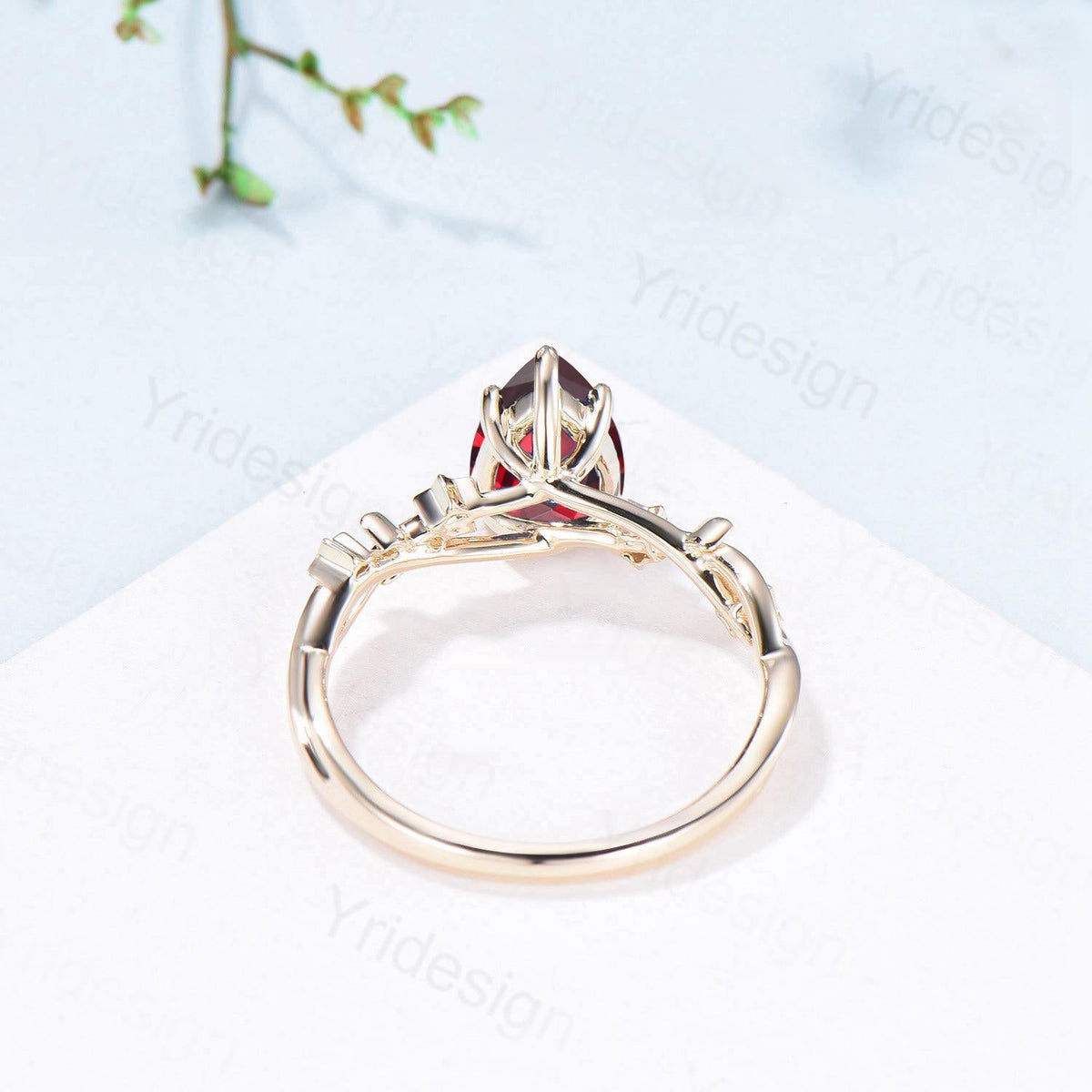 Vintage Pear Shaped Natural Garnet Engagement Ring Yellow Gold Moon Star Spinel Wedding Ring Jan Birthstone September Promise Ring For Women