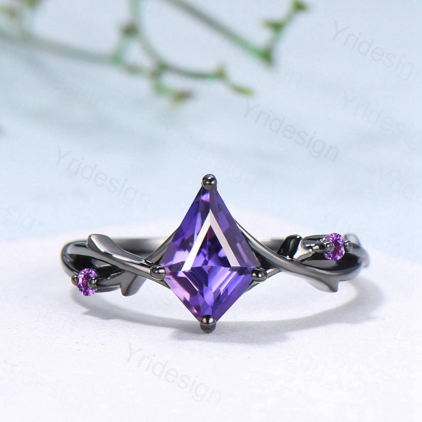 Vintage Kite Cut Purple Sapphire Engagement Ring Set, Black Gold Gothic Cluster Amethyst Bridal Set Art Deco Branch Vine Anniverry Ring