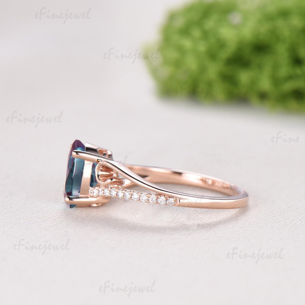 Retro Oval Cut Firework Cut Alexandrite Engagement Ring, 14K Rose Gold Color Change Stone Promise Ring