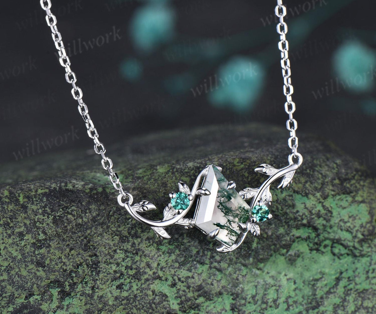 Kite green moss agate necklace vintage twisted leaf nature inspired three stone emerald unique pendant women anniversary bridal gift mother