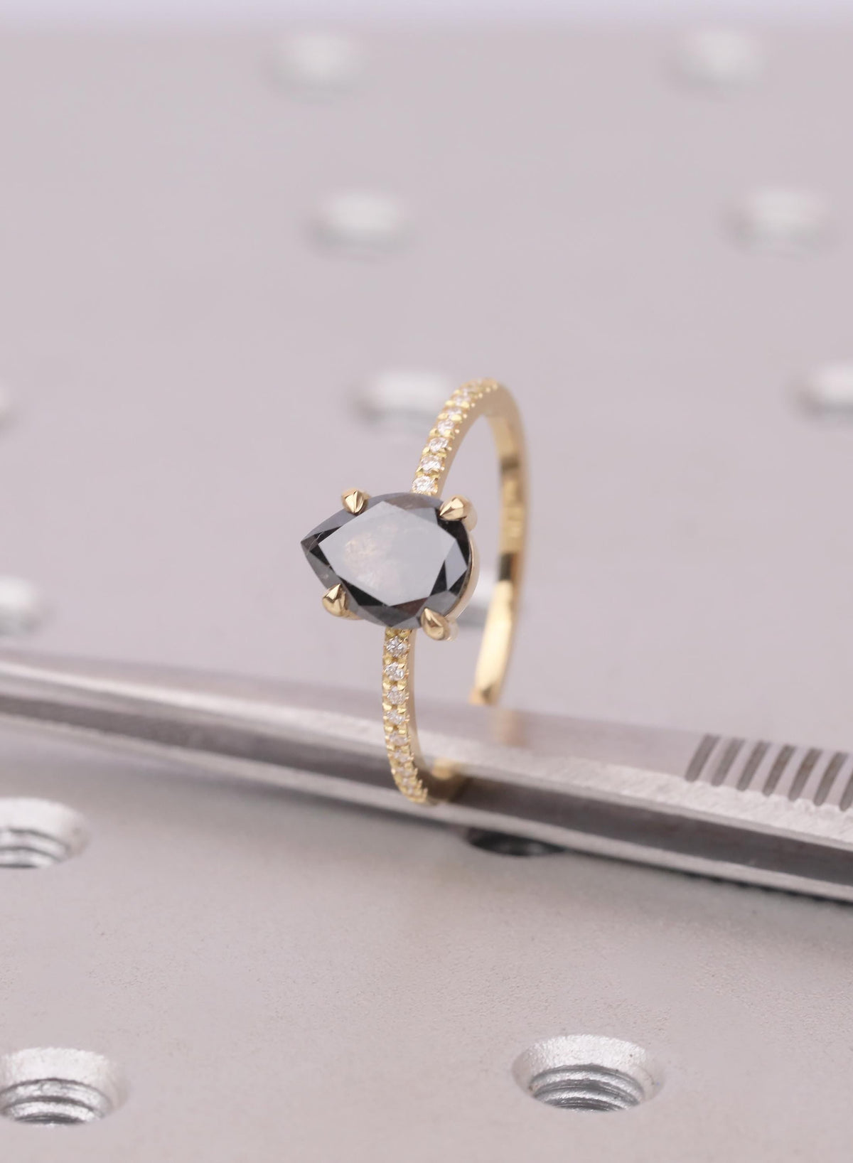 Salt and Pepper Diamond Engagement Ring, Unique Promise Ring for Her, 18k Gold Ring, Alternative Engagement Ring, Vintage Pear Diamond Ring