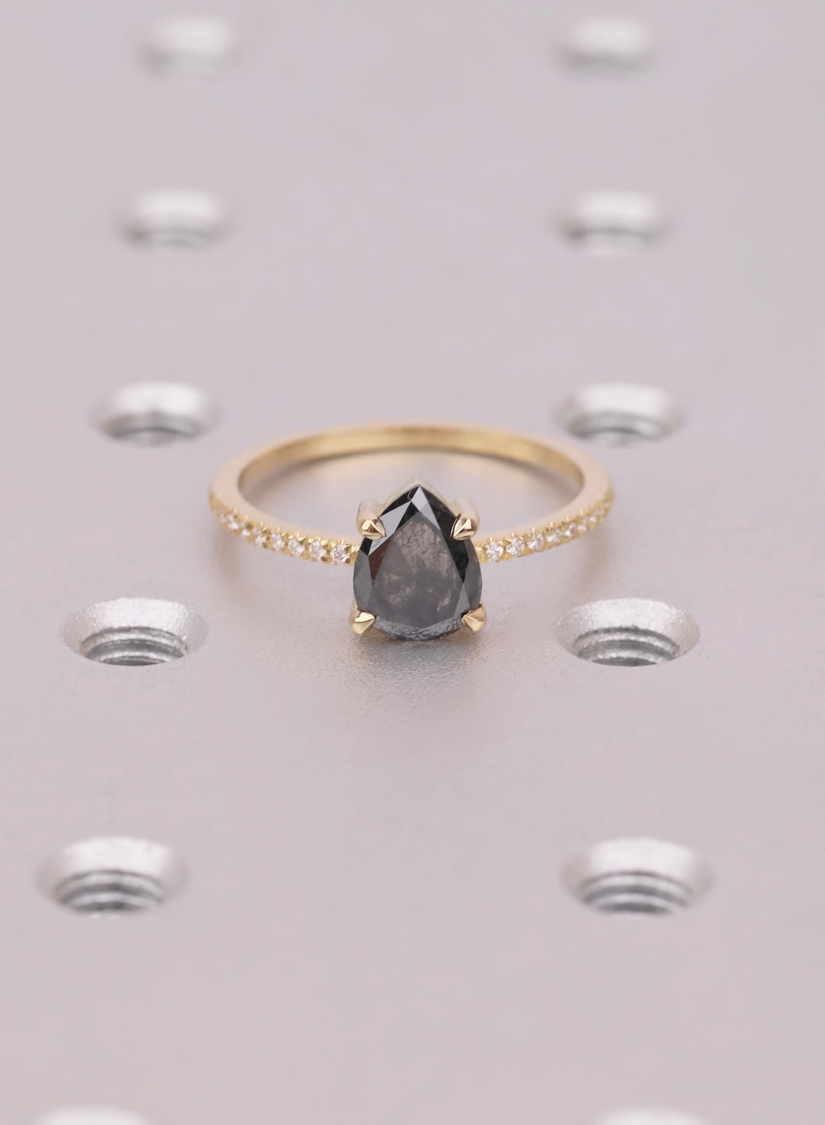 Salt and Pepper Diamond Engagement Ring, Unique Promise Ring for Her, 18k Gold Ring, Alternative Engagement Ring, Vintage Pear Diamond Ring