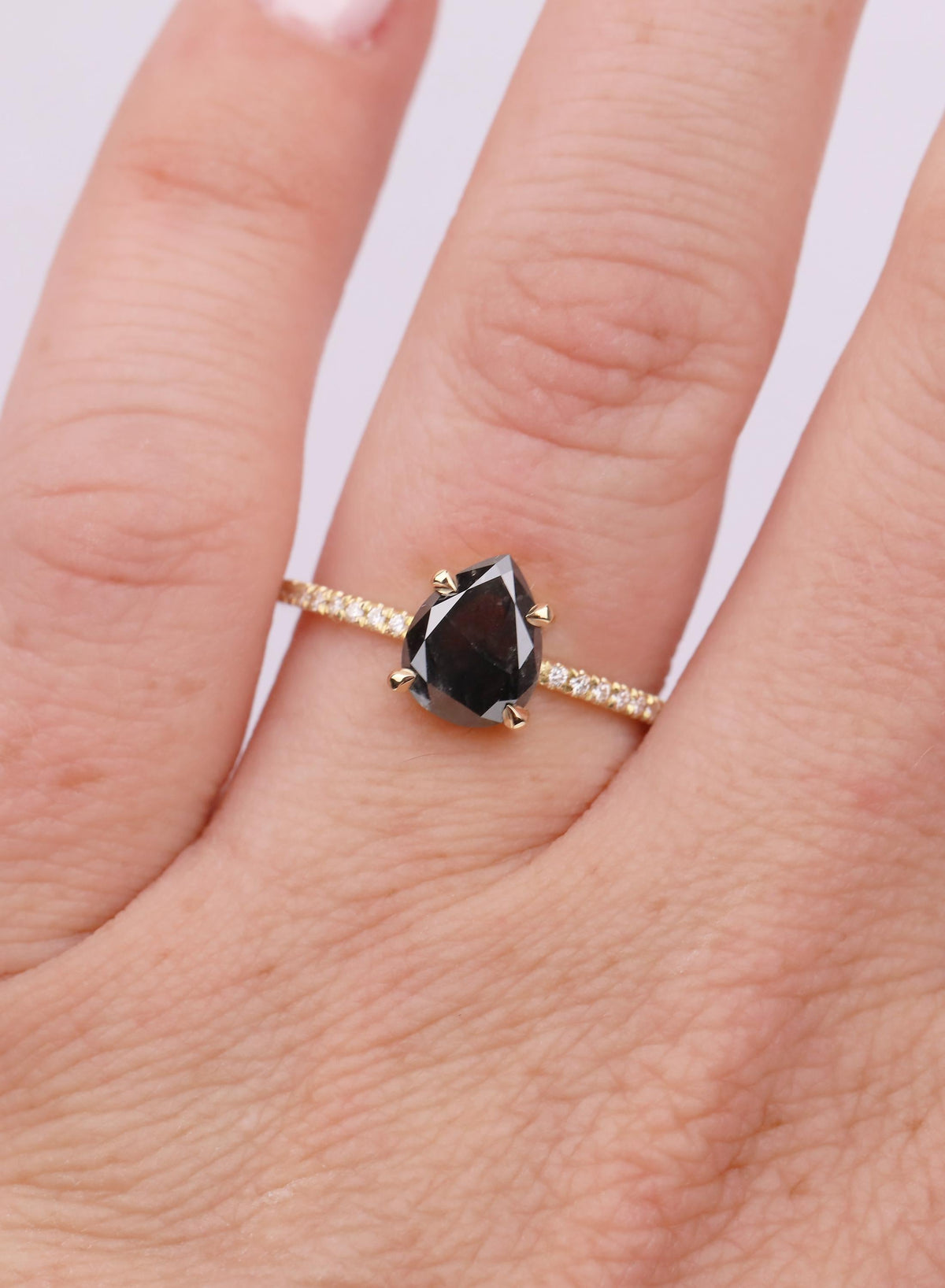Pear Salt and Pepper Diamond Bridal Set, Natural Diamond Band, Vintage 18K Gold Engagement Ring, Unique Ombre Diamond Matching Ring Set
