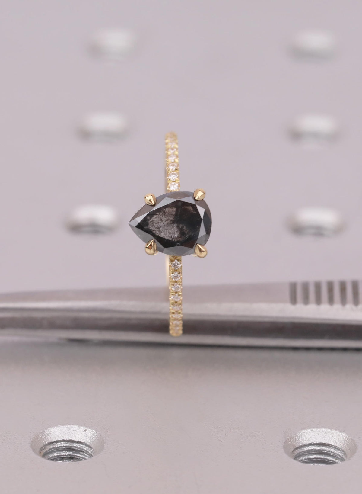 Salt and Pepper Diamond Engagement Ring, Unique Promise Ring for Her, 18k Gold Ring, Alternative Engagement Ring, Vintage Pear Diamond Ring