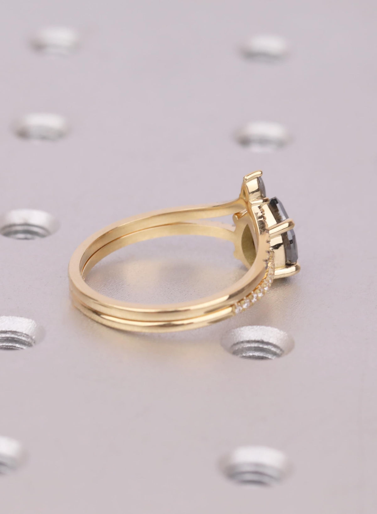 Pear Salt and Pepper Diamond Bridal Set, 18K Gold Ombre Band, Unique Engagement Ring