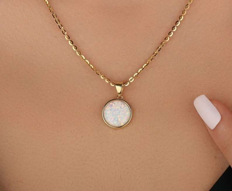Beautiful 1 Carat Opal Solitaire Pendant Necklace