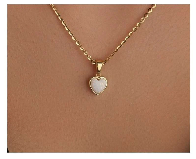 Beautiful 1 Carat Opal Solitaire Pendant Necklace